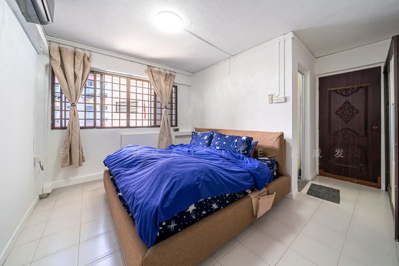 161 Yishun Street 11, 161 Yishun Street 11, 3 Bedrooms, 1,065 sqft, HDB Flat For Sale, by Seng Huat Kee 纪成发, 500147141 - Bedroom - PropertyGuru.com.sg