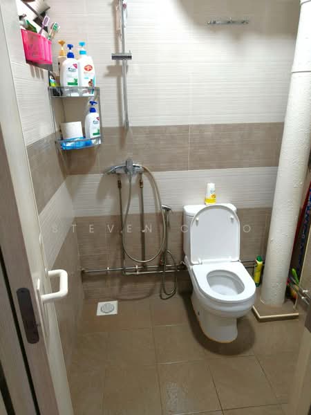 683 Tessensohn Road, 683 Tessensohn Road, Room Rental, 120 sqft, HDB Flat For Rent, by Steven Choo, 500147143 - Bathroom - PropertyGuru.com.sg