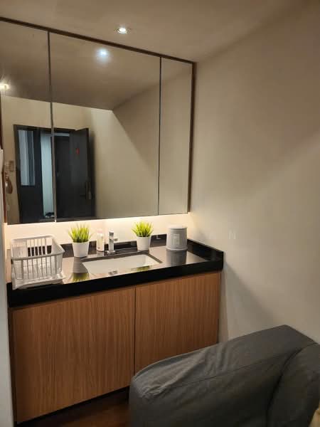 35A Lor 11 Geylang, , Room Rental, 120 sqft, Shophouse For Rent, by Mabel Tan, 500147150 - Vanity Space - PropertyGuru.com.sg
