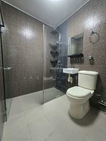 122 Bedok Reservoir Road, 122 Bedok Reservoir Road, 3 Bedrooms, 1,109 sqft, HDB Flat For Sale, by Jason Ong, 500147151 - Master Bathroom - PropertyGuru.com.sg