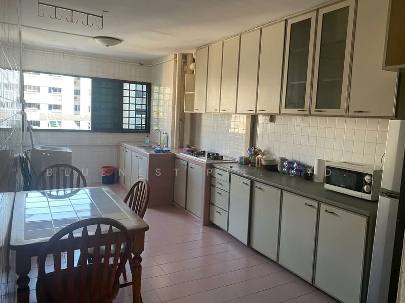 107 Bukit Purmei Road, 107 Bukit Purmei Road, 3 Bedrooms, 1,108 sqft, HDB Flat For Rent, by JOREEN LIM, 500147158 - Kitchen - PropertyGuru.com.sg