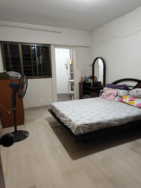 137 Lorong Ah Soo, 137 Lorong Ah Soo, 3 Bedrooms, 1,119 sqft, HDB Flat For Sale, by Jason Hew (丘汶弗), 500147162 - Bedroom - PropertyGuru.com.sg