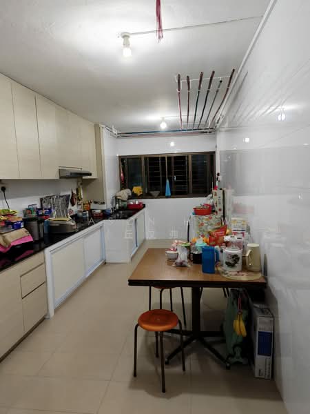 137 Lorong Ah Soo, 137 Lorong Ah Soo, 3 Bedrooms, 1,119 sqft, HDB Flat For Sale, by Jason Hew (丘汶弗), 500147162 - Kitchen - PropertyGuru.com.sg