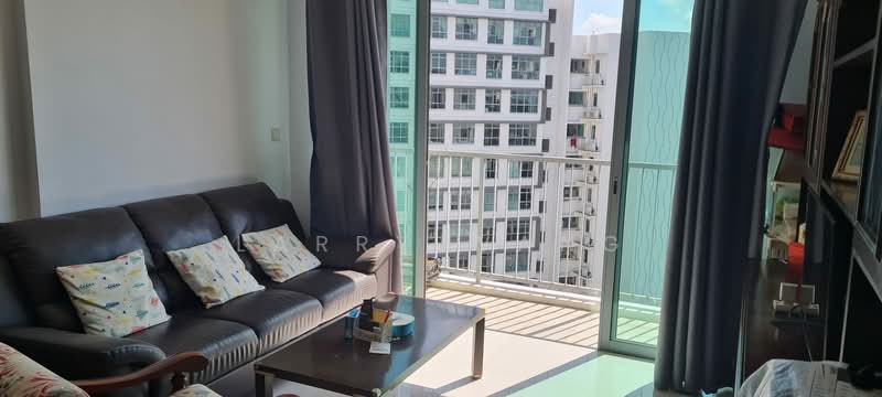 477A Upper Serangoon View, 477A Upper Serangoon View, 3 Bedrooms, 1,022 sqft, HDB Flat For Sale, by Larry Wang, 500147164 - Living Room - PropertyGuru.com.sg