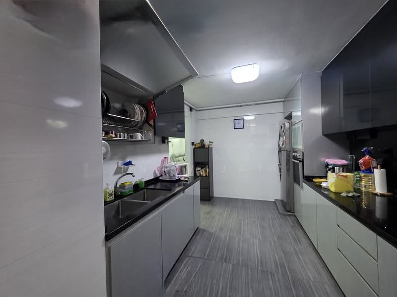 231 Yishun Street 21, 231 Yishun Street 21, 3 Bedrooms, 1,302 sqft, HDB Flat For Sale, by PN. Vijay, 500147171 - Kitchen - PropertyGuru.com.sg