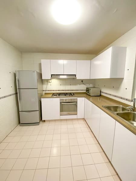 Royal Palm Mansions, 330 Pasir Panjang Road, 3 Bedrooms, 1,238 sqft, Condominium For Rent, by Homer Lau, 500147183 - Kitchen - PropertyGuru.com.sg
