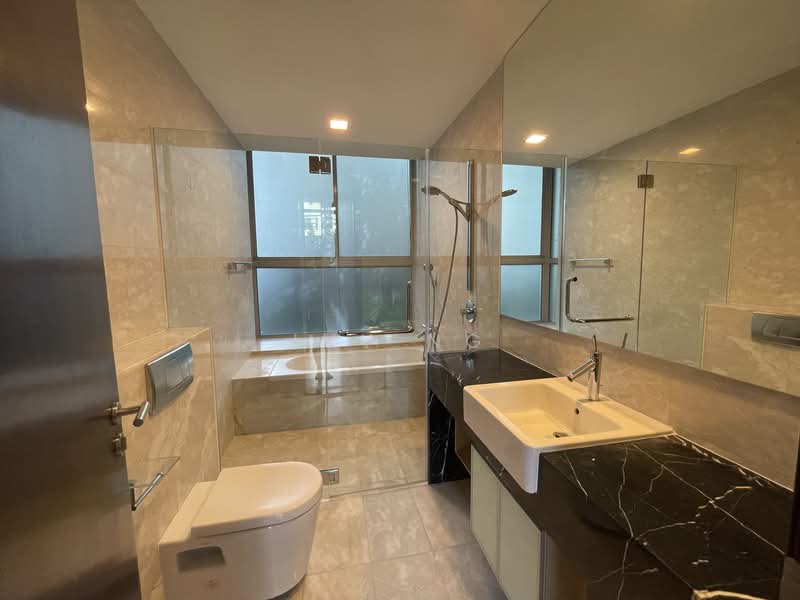 The Fernhill, 1 Fernhill Road, 3 Bedrooms, 1,615 sqft, Condominium For Rent, by Ivy Ng, 500147203 - Bathroom - PropertyGuru.com.sg