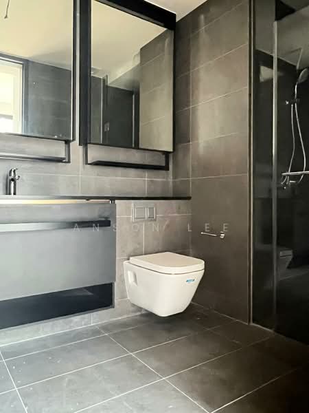Park Colonial, 10 Woodleigh Lane, 2 Bedrooms, 678 sqft, Condominium For Rent, by Anson Lee, 500147205 - Bathroom - PropertyGuru.com.sg