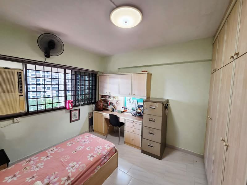 548 Hougang Street 51, 548 Hougang Street 51, 3 Bedrooms, 1,108 sqft, HDB Flat For Sale, by Keith Tang, 500147213 - Bedroom - PropertyGuru.com.sg
