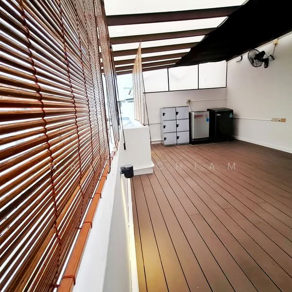 Near Bedok south MRT Master rom for rent, , Room Rental, 150 sqft, Cluster House For Rent, by Wayne Chiam, 500147215 - Laundry area (roof) - PropertyGuru.com.sg