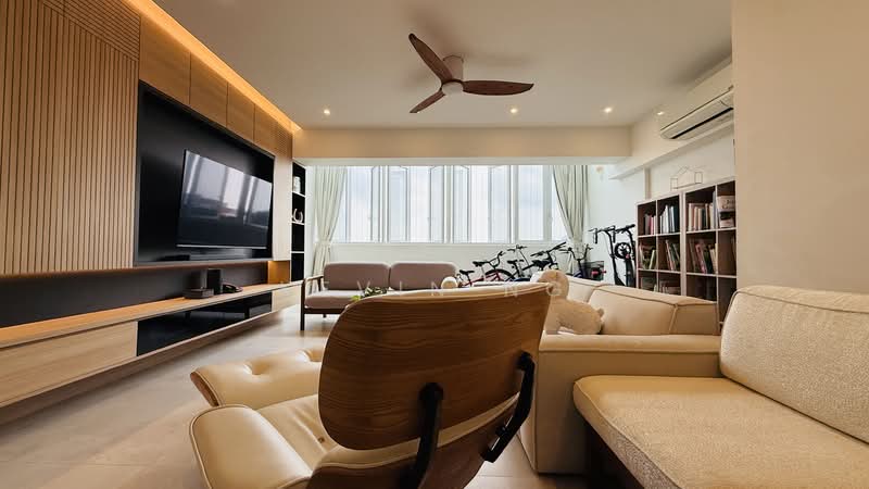 633 Hougang Avenue 8, 633 Hougang Avenue 8, 3 Bedrooms, 1,593 sqft, HDB Flat For Sale, by Kevin Ng, 500147220 - Living Room - PropertyGuru.com.sg