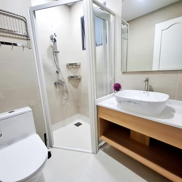 Near bedok mrt common room for rent, , Room Rental, 100 sqft, Cluster House For Rent, by Wayne Chiam, 500147225 - Bathroom - PropertyGuru.com.sg