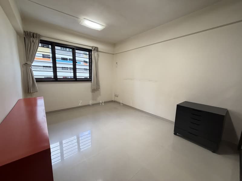 226 Serangoon Avenue 4, 226 Serangoon Avenue 4, 3 Bedrooms, 979 sqft, HDB Flat For Sale, by Zen Liew, 500147231 - Bedroom 2 - PropertyGuru.com.sg