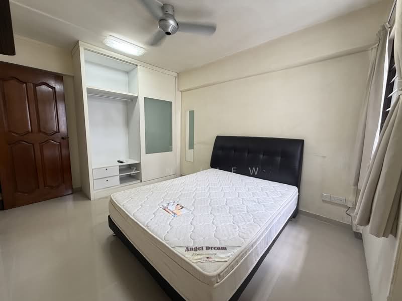 226 Serangoon Avenue 4, 226 Serangoon Avenue 4, 3 Bedrooms, 979 sqft, HDB Flat For Sale, by Zen Liew, 500147231 - Master Bedroom - PropertyGuru.com.sg