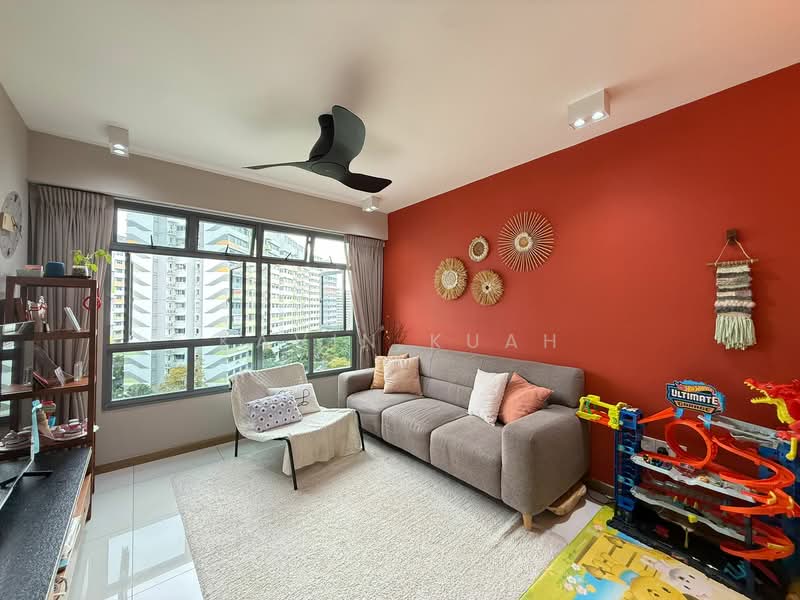 620B Tampines Street 61, 620B Tampines Street 61, 3 Bedrooms, 1,001 sqft, HDB Flat For Sale, by Kavin Kuah, 500147233 - Living Room - PropertyGuru.com.sg