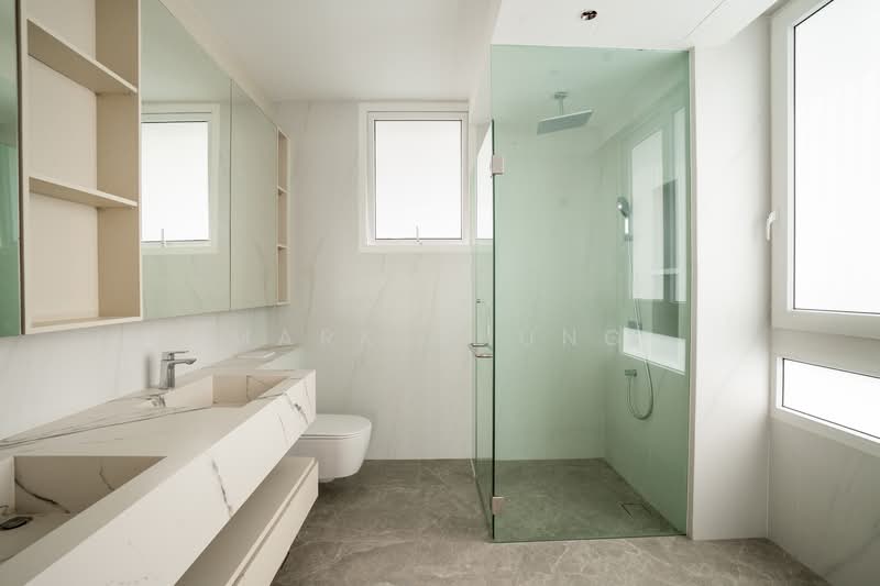 Brand new Corner Terrace! Lift, 5 levels (Mez,Attic), Jalan Baiduri, 6 Bedrooms, 6,000 sqft, Corner Terrace For Sale, by Mark Chung, 500147235 - Bathroom - PropertyGuru.com.sg