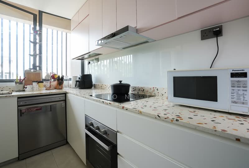 The Ambra, 97 Lor H Telok Kurau, 3 Bedrooms, 1,152 sqft, Condominium For Sale, by Simeon Tan, 500147245 - Kitchen - PropertyGuru.com.sg