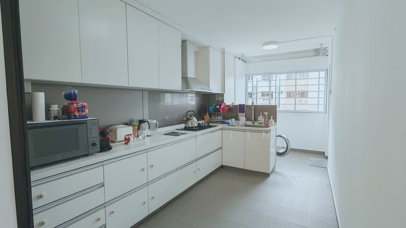 527 Hougang Avenue 6, 527 Hougang Avenue 6, 3 Bedrooms, 1,302 sqft, HDB Flat For Sale, by Patsy Lim, 500147252 - Kitchen - PropertyGuru.com.sg