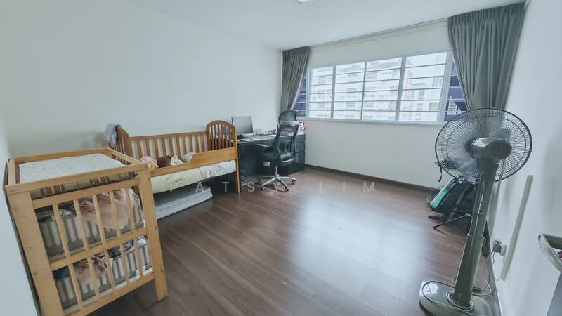 527 Hougang Avenue 6, 527 Hougang Avenue 6, 3 Bedrooms, 1,302 sqft, HDB Flat For Sale, by Patsy Lim, 500147252 - Bedroom - PropertyGuru.com.sg