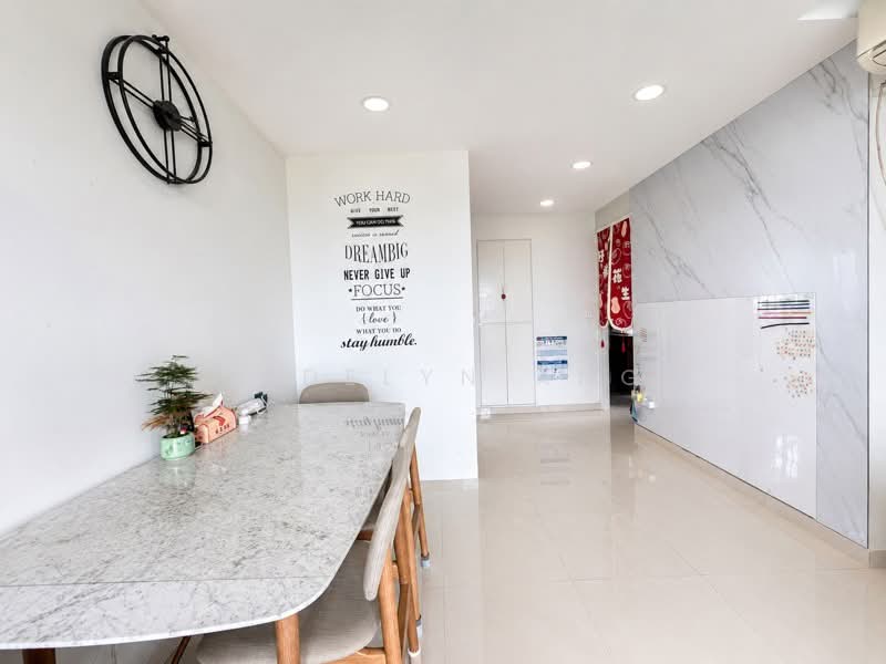 548B Segar Road, 548B Segar Road, 3 Bedrooms, 990 sqft, HDB Flat For Sale, by Jadelyn Ang, 500147261 - PropertyGuru.com.sg