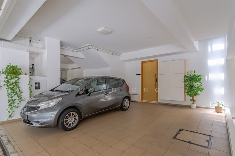 Poets Villas, 224 Tagore Avenue, 5 Bedrooms, 3,649 sqft, Cluster House For Sale, by Susan Ong, 500147263 - Car Park - PropertyGuru.com.sg