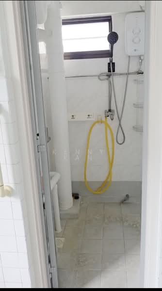 15 Upper Boon Keng Road, 15 Upper Boon Keng Road, Room Rental, 100 sqft, HDB Flat For Rent, by Kenny Kan, 500147289 - Bathroom - PropertyGuru.com.sg
