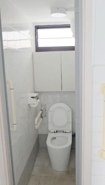 15 Upper Boon Keng Road, 15 Upper Boon Keng Road, Room Rental, 100 sqft, HDB Flat For Rent, by Kenny Kan, 500147289 - Bathroom - PropertyGuru.com.sg