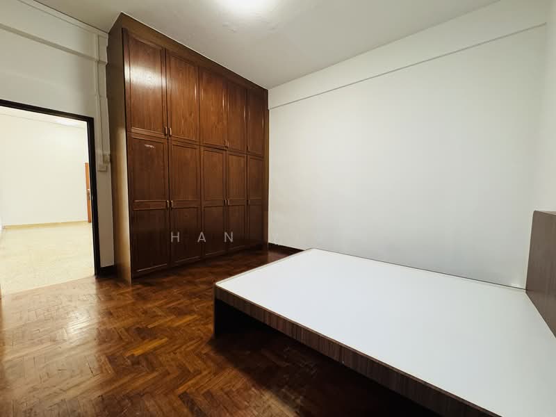 Rare 9999 years lease Walking distance to Paya Lebar MRT, , 3 Bedrooms, 1,507 sqft, Apartment For Sale, by Han Yijie, 500147299 - Bedroom - PropertyGuru.com.sg