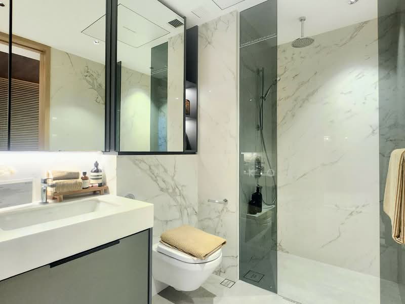 River Green, 11 River Valley Road, 1 Bedroom, 420 sqft, Condominium For Sale, by Brandon Koh, 500147327 - Bathroom - PropertyGuru.com.sg