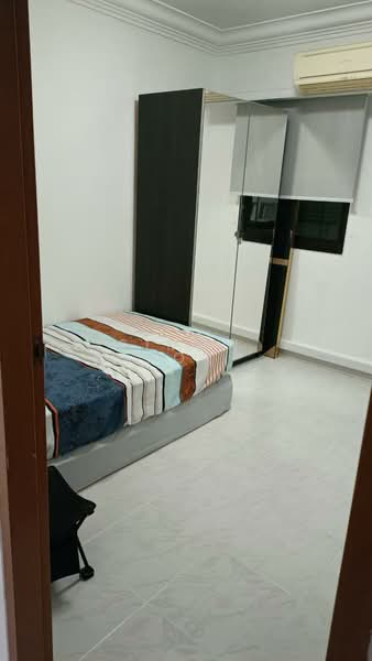 526 Woodlands Drive 14, 526 Woodlands Drive 14, Room Rental, 175 sqft, HDB Flat For Rent, by Simon Por, 500147329 - Bedroom - PropertyGuru.com.sg