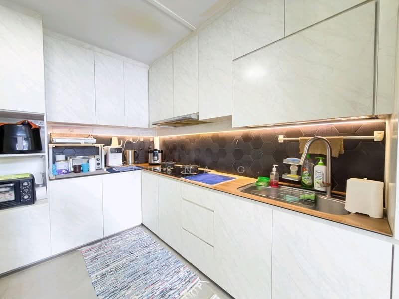 865 Tampines Street 83, 865 Tampines Street 83, 3 Bedrooms, 1,119 sqft, HDB Flat For Sale, by Husna G., 500147330 - Kitchen - PropertyGuru.com.sg