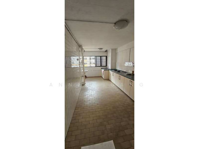 124 Ang Mo Kio Avenue 6, 124 Ang Mo Kio Avenue 6, 2 Bedrooms, 721 sqft, HDB Flat For Sale, by Annie Huang, 500147348 - Kitchen - PropertyGuru.com.sg