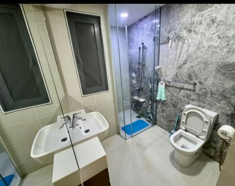 The Lakefront Residences, 46 Lakeside Drive, 3 Bedrooms, 1,001 sqft, Condominium For Rent, by Alvin Yap, 500147350 - Bathroom - PropertyGuru.com.sg