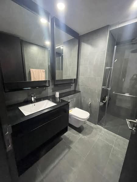 Park Colonial, 8 Woodleigh Lane, 1 Bedroom, 463 sqft, Condominium For Rent, by Alan Tian, 500147356 - Bathroom - PropertyGuru.com.sg