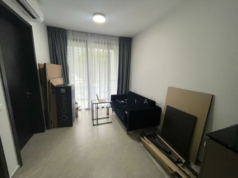 Park Colonial, 8 Woodleigh Lane, 1 Bedroom, 463 sqft, Condominium For Rent, by Alan Tian, 500147356 - Living Room - PropertyGuru.com.sg