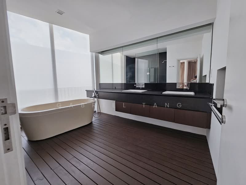 Jalan Ria, , 4 Bedrooms, 5,600 sqft, Semi-Detached House For Rent, by Gabriel Tang, 500147357 - Bathroom - PropertyGuru.com.sg