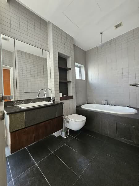 Jalan Ria, , 4 Bedrooms, 5,600 sqft, Semi-Detached House For Rent, by Gabriel Tang, 500147357 - Bathroom - PropertyGuru.com.sg