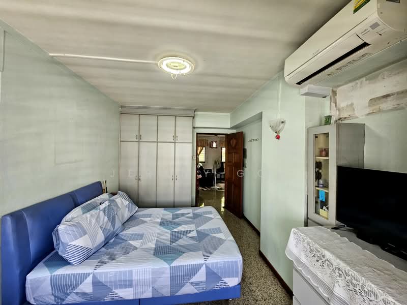 899C Woodlands Drive 50, 899C Woodlands Drive 50, 3 Bedrooms, 1,044 sqft, HDB Flat For Sale, by Jeremy Goh, 500147371 - Master Bedroom - PropertyGuru.com.sg