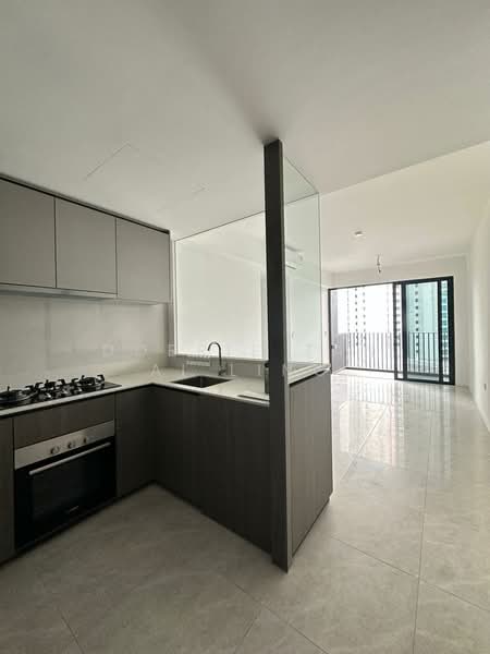 Piccadilly Grand, Northumberland Road, 3 Bedrooms, 883 sqft, Condominium For Sale, by Dorrie Tan Ai ling, 500147373 - Kitchen - PropertyGuru.com.sg