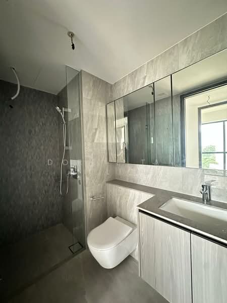 Piccadilly Grand, Northumberland Road, 3 Bedrooms, 883 sqft, Condominium For Sale, by Dorrie Tan Ai ling, 500147373 - Bathroom - PropertyGuru.com.sg
