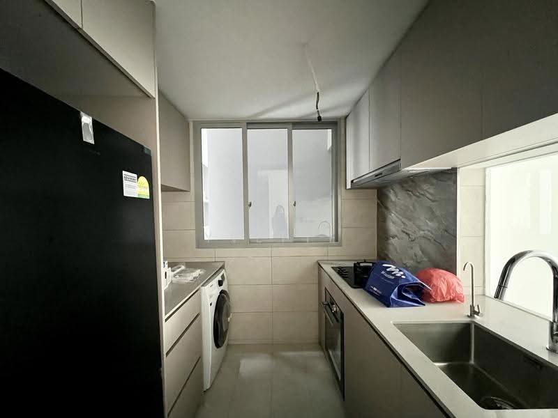 Grand Dunman, 18 Dunman Road, East Coast / Marine Parade, 3 Bedrooms, 958 sqft, Condominium For Sale, by Yvette Au, 500147379 - Kitchen - PropertyGuru.com.sg
