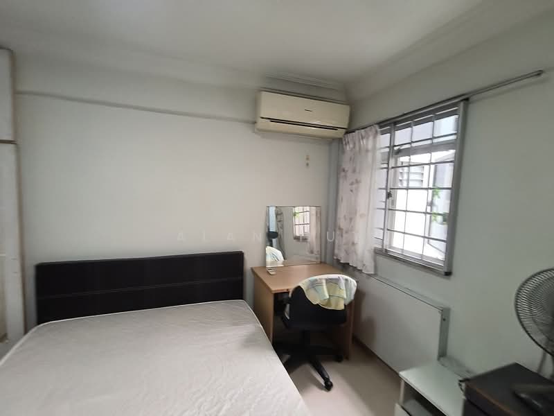 115 Hougang Avenue 1, 115 Hougang Avenue 1, Room Rental, 300 sqft, HDB Flat For Rent, by Alan Huy, 500147388 - Bedroom - PropertyGuru.com.sg