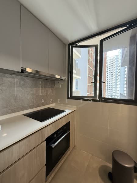 AMO Residence, 21 Ang Mo Kio Rise, 3 Bedrooms, 1,044 sqft, Condominium For Rent, by Hazel Toh, 500147393 - Kitchen - PropertyGuru.com.sg