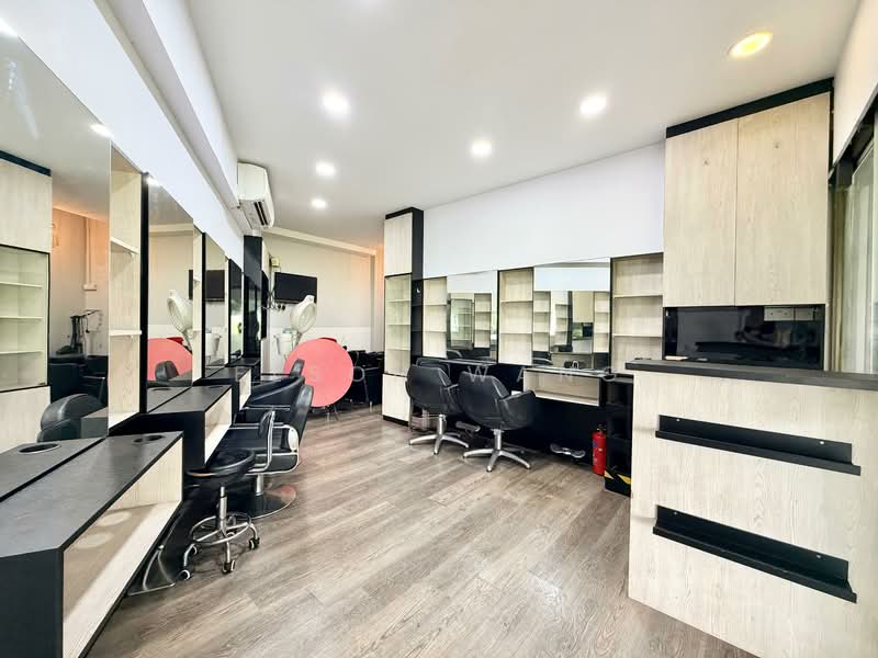 349 Jurong East Avenue 1, Jurong East Avenue 1, 300 sqft, Shop / Shophouse For Rent, by Elson Wang, 500147400 - Interior - CommercialGuru.com.sg