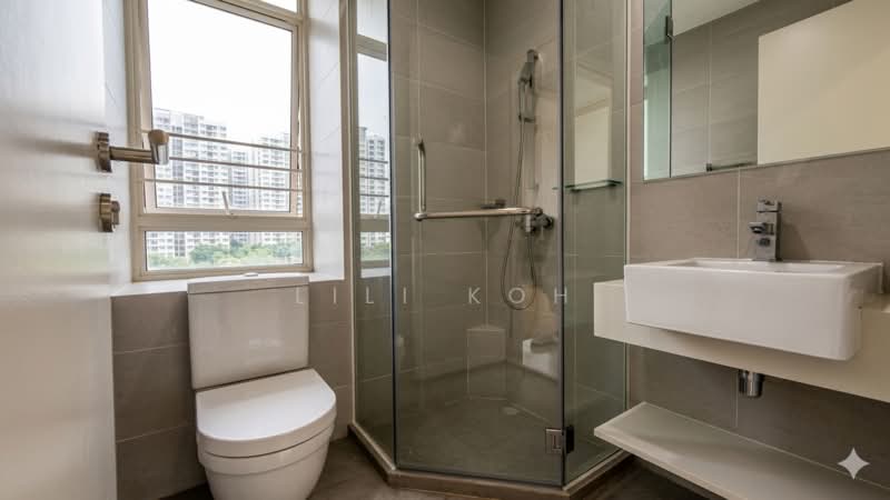 The Cascadia, 921 Bukit Timah Road, 2 Bedrooms, 883 sqft, Condominium For Rent, by LiLi Koh, 500147414 - Bathroom - PropertyGuru.com.sg