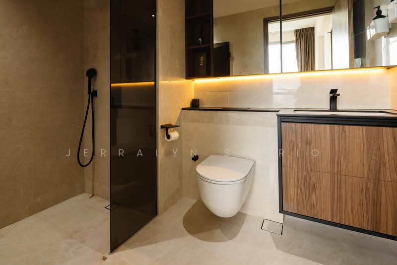Coastline Residences, 7 Amber Road, 2 Bedrooms, 710 sqft, Condominium For Sale, by Jerralyn Satrio, 500147436 - Bathroom - PropertyGuru.com.sg