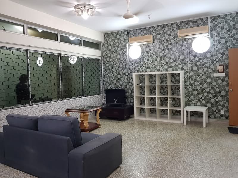 21 Jalan Jamal, , 1 Bedroom, 801 sqft, Bungalow House For Rent, by Quincy Sung, 500147437 - Living Room - PropertyGuru.com.sg