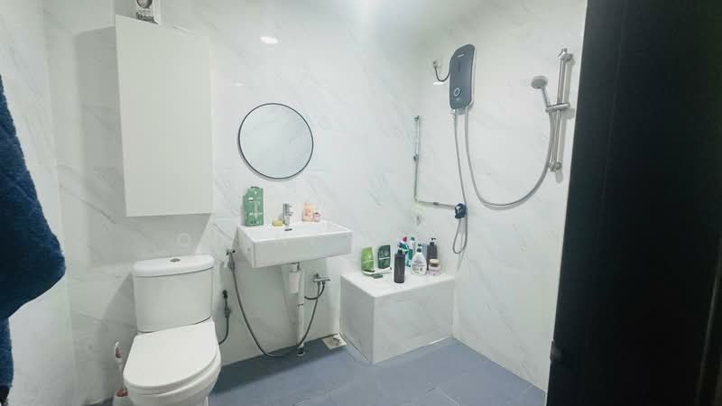 21 Jalan Jamal, , 1 Bedroom, 801 sqft, Bungalow House For Rent, by Quincy Sung, 500147437 - Bathroom - PropertyGuru.com.sg