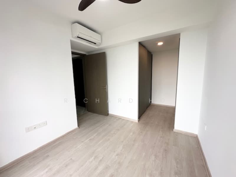 Affinity At Serangoon, , 2 Bedrooms, 732 sqft, Condominium For Sale, by Richard Ho, 500147440 - Master Bedroom - PropertyGuru.com.sg