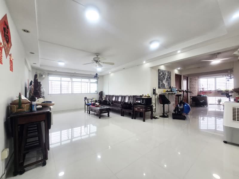 111 Jurong East Street 13, 111 Jurong East Street 13, 3 Bedrooms, 1,291 sqft, HDB Flat For Sale, by Zen Wu, 500147450 - Living Area - PropertyGuru.com.sg